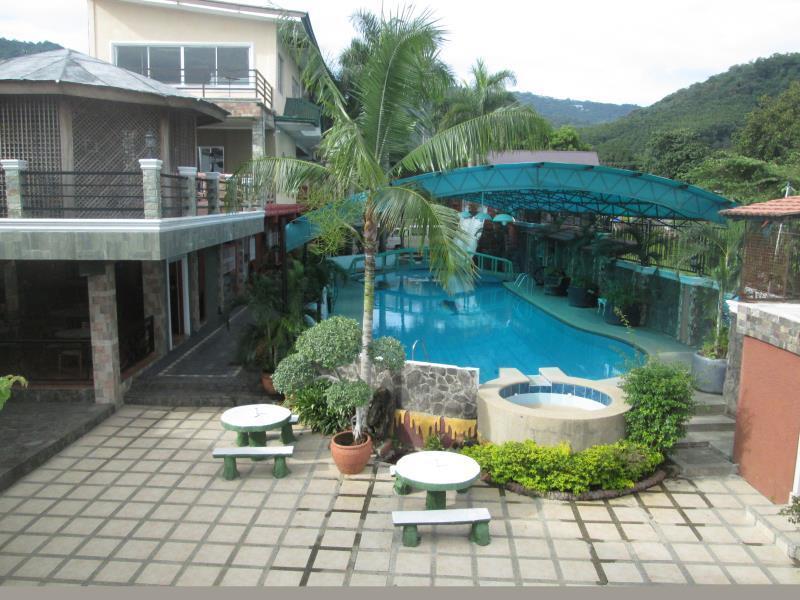 Villa Khristalene Batangas Eksteriør billede